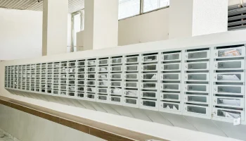 Почти 1,5 миллиона москвичей установили новые почтовые ящики за 10 лет в рамках программы капремонта