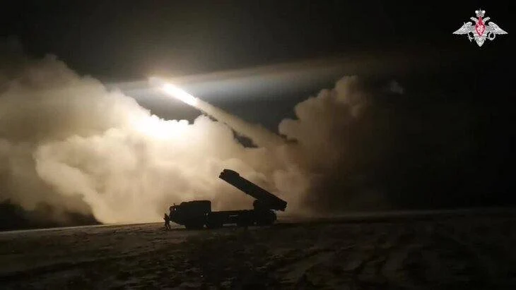 За ночь уничтожены четыре украинских БПЛА над Крымом и Брянской областью За ночь уничтожены четыре украинских БПЛА над Крымом и Брянской областью