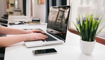 "Известия": за полгода в Сеть утекло 140 млн номеров россиян