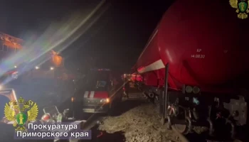 Открытое горение ликвидировано на площади 3 000 "квадратов" на складах в Уссурийске