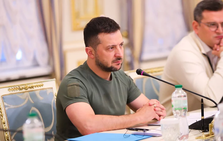 &laquo;Снимем его с должности&raquo;: не ударит ли Зеленский вглубь РФ, несмотря на запрет США