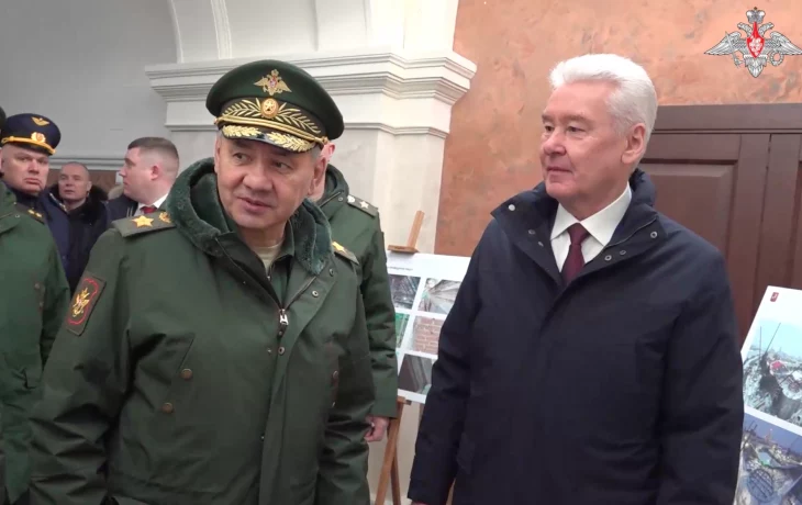 Собянин и Шойгу осмотрели отреставрированное здание штаба Московского военного округа