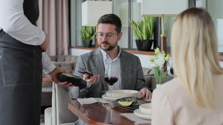 Психиатр Жесткова объяснила, как быстро распознать в мужчине &laquo;сыночку-корзиночку&raquo;