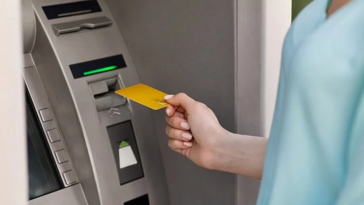 Банки "Ак Барс", "Синара" и "Уралсиб" подпали под санкции Евросоюза