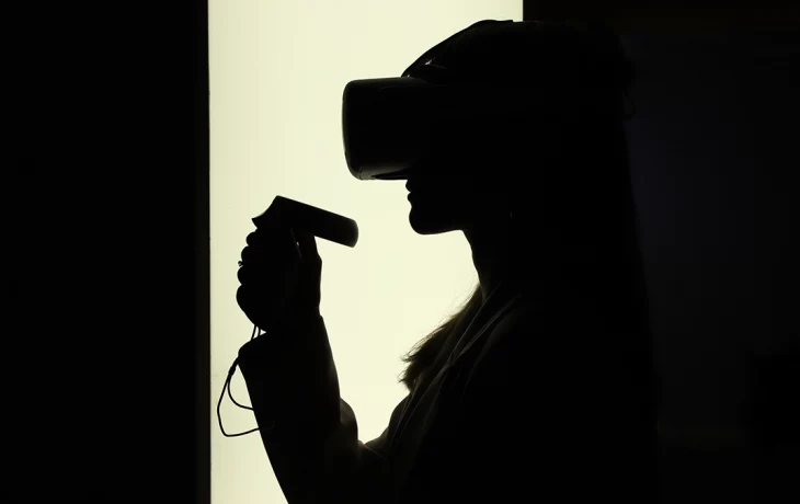 Стали известны цены Apple Vision Pro в России