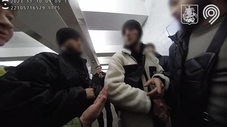 Ударивший по голове контролера в метро Москвы приговорен к двум годам заключения Ударивший по голове контролера в метро Москвы приговорен к двум годам заключения