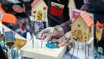 Более 72 тыс человек посетили столичные ярмарки проекта "Креативный маркет"