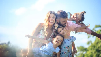 Никаких Никит и Насть: почему в России все чаще называют детей необычными именами