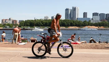 Воздух в Москве прогрелся до более чем 35 градусов