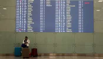 Более 60 рейсов задержали в столичных аэропортах из-за атаки БПЛА