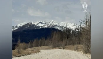 Троих туристов, попавших под лавину в Бурятии, нашли живыми