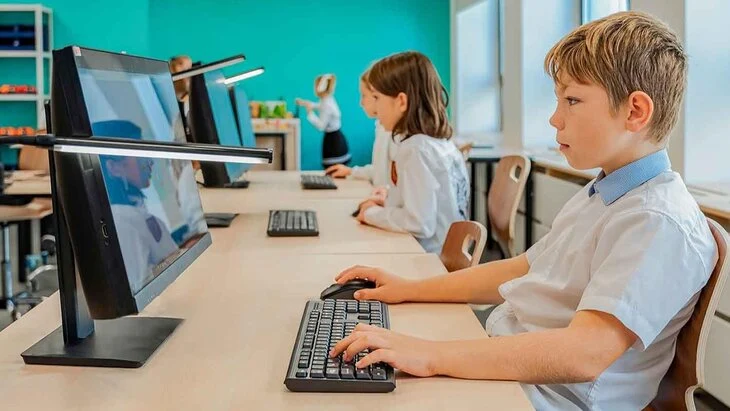 Сергей Собянин: город продолжит развитие платформы МЭШ Сергей Собянин: город продолжит развитие платформы МЭШ