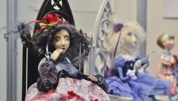 Москва онлайн покажет обзор международной выставки "Искусство куклы"