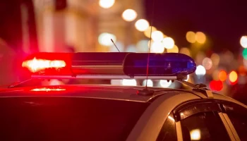 Неизвестные подожгли дверь в квартиру ведущего радио Sputnik в Петербурге