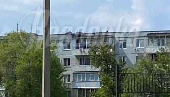Жилой дом получил повреждения при отражении атаки БПЛА в Оренбурге