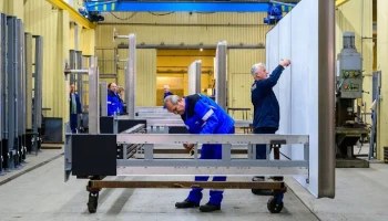 Сергей Собянин поздравил коллектив СВАРЗ с 120-летием завода