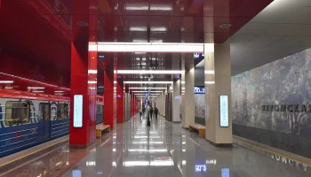 Движение на салатовой ветке осуществляется в соответствии с графиком