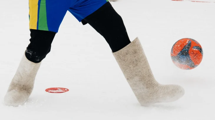 Футбол в валенках и снежный дартс: как в Москве прошел фестиваль школьного и студенческого спорта Футбол в валенках и снежный дартс: как в Москве прошел фестиваль школьного и студенческого спорта