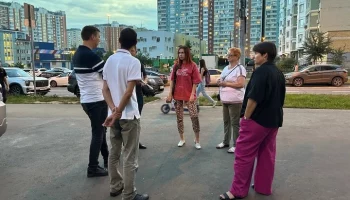 Муниципальный депутат Булаева проверила ход благоустройства 11-го квартала Некрасовки