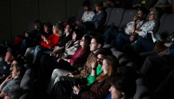 РБК: российские кинотеатры возобновили прокат пиратских фильмов