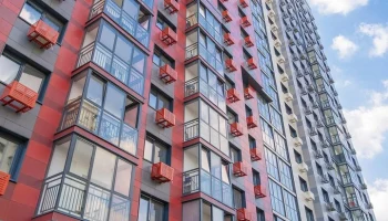 Жители 95 районов Москвы приступили к переселению по программе реновации