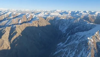 Выживший при крушении самолета в Афганистане дошел до села и попросил помощи &ndash; СМИ