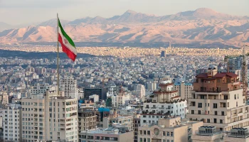 Протестующие в Иране утверждают, что захватили два города на западе страны