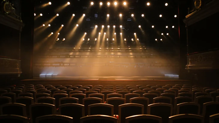 Спектакль «Морозко» и выставка «Зимние истории»: куда сходить в Москве на выходных Спектакль «Морозко» и выставка «Зимние истории»: куда сходить в Москве на выходных