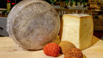 Какие продукты из Крыма можно приобрести в магазинах и на рынках Москвы