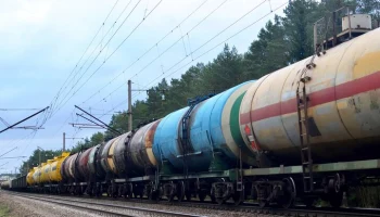 Правительство РФ ввело запрет на экспорт бензина для нефтяников до 31 августа