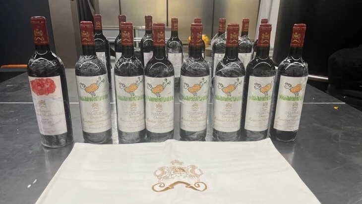 Вьетнамки пытались незаконно ввезти через Шереметьево вино на 2 млн руб Вьетнамки пытались незаконно ввезти через Шереметьево вино на 2 млн руб