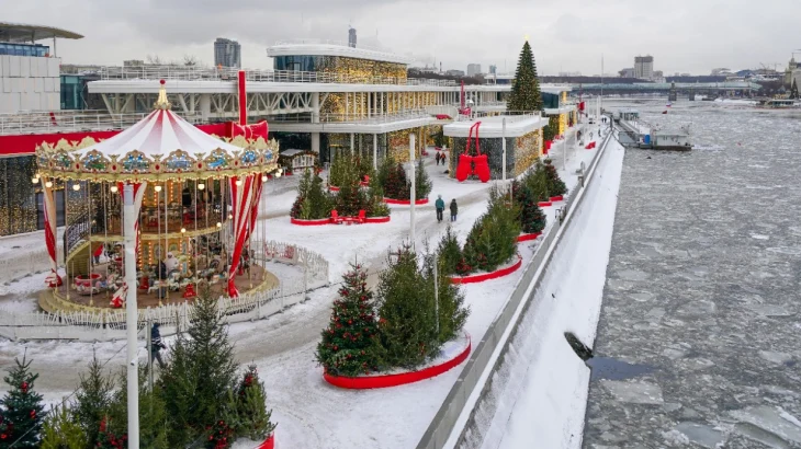 Девять набережных благоустроили в Москве в 2025 году Девять набережных благоустроили в Москве в 2025 году