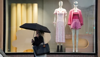 Москвичей предупредили о ливнях с грозой и порывистом ветром вечером 2 августа