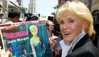 Умерла певица и актриса Джейн Морган