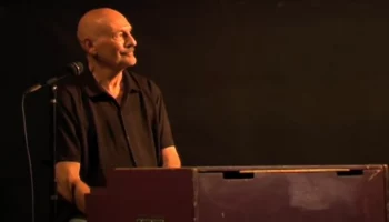 Вокалист группы The Moody Blues Майк Пиндер умер в Северной Калифорнии