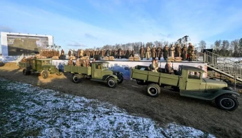 Реконструкция событий Битвы за Москву прошла в кинопарке "Москино"