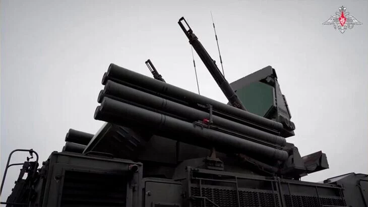 Средства ПВО сбили ночью 13 беспилотников над Курской и Белгородской областями Средства ПВО сбили ночью 13 беспилотников над Курской и Белгородской областями