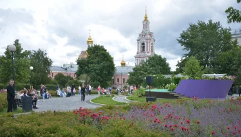 Предприниматели смогут открыть кафе и сувенирный магазин в Саду имени Баумана