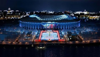 Сергей Собянин открыл мультимедийный каток в "Лужниках"