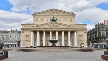 Фонтан у Большого театра подготовлен к летнему сезону