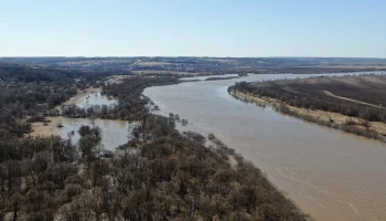 Уровень воды в Урале у Оренбурга резко поднялся до 914 сантиметров