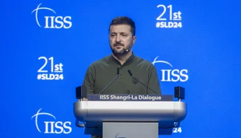 Зеленский подписал закон о продлении на Украине военного положения и мобилизации