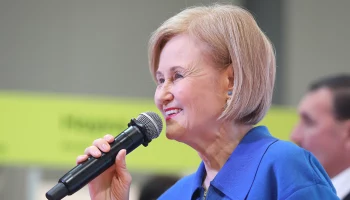 Дарья Донцова поддержала решение Владимира Путина участвовать в выборах