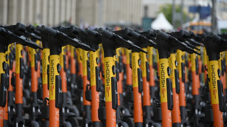 Операторы аренды самокатов приостановили поездки в Москве из-за погодных условий Операторы аренды самокатов приостановили поездки в Москве из-за погодных условий