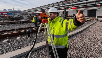Собянин поздравил с Днем строителя работников и ветеранов отрасли