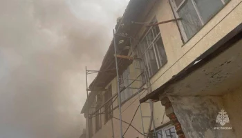 Открытое горение потушили на складе с полиэтиленом на Кубани