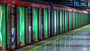 Для пассажиров московского метро подготовили книги к 23 Февраля и 8 Марта