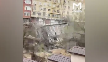 Многоквартирный дом обрушился в Махачкале после подтопления
