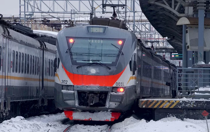 Названы самые необычные праздничные вещи, оставленные в столичных поездах