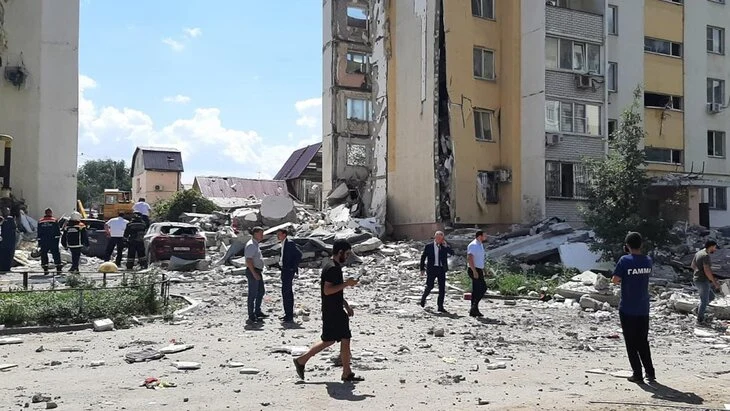 Глава МЧС поручил организовать выплаты пострадавшим при взрыве газа в Саратове